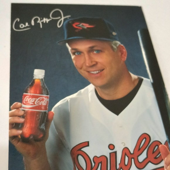 1995 Vintage Baltimore Orioles Baseball Media Guide & Schedule & 1992 Schedule - Picture 9 of 12
